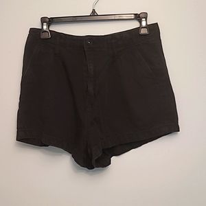 Women's high rise shorts